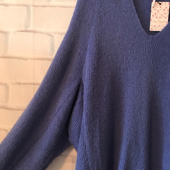 Free People | Oversized V-neck Sweater Dress / Tunic - Picture 5 of 8